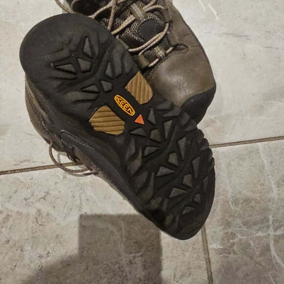 Winter shoes for kids - Picture 2 of 4